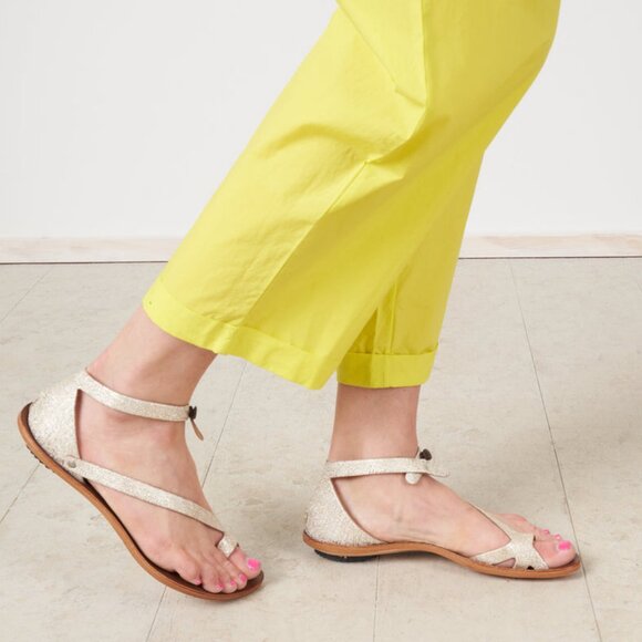 SOLD🟠🟠🟠🟠🟠🟠CYDWOQ Tomcat Sandal Metallic Gold White  SZ40 (9) Preowned - Picture 12 of 12